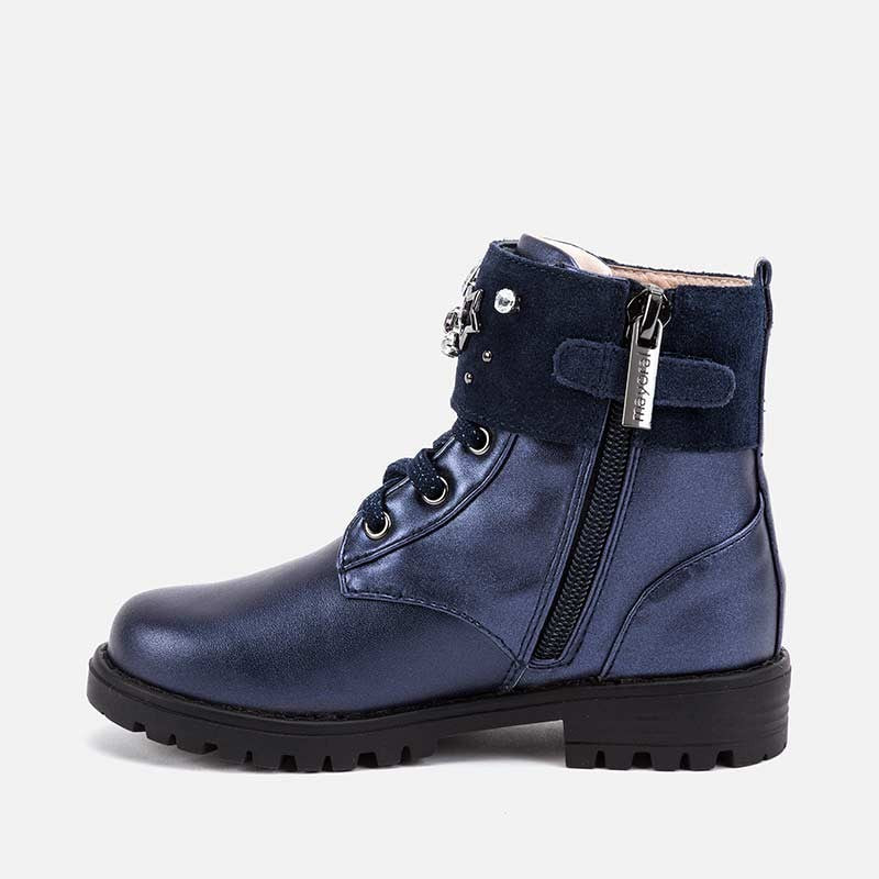 Buty biker w gwiazdki sznurowane dla dziewczynki Mayoral 46031-71 Granatowy - - #tag1# - #tag2# - #tag3# - #tag4#