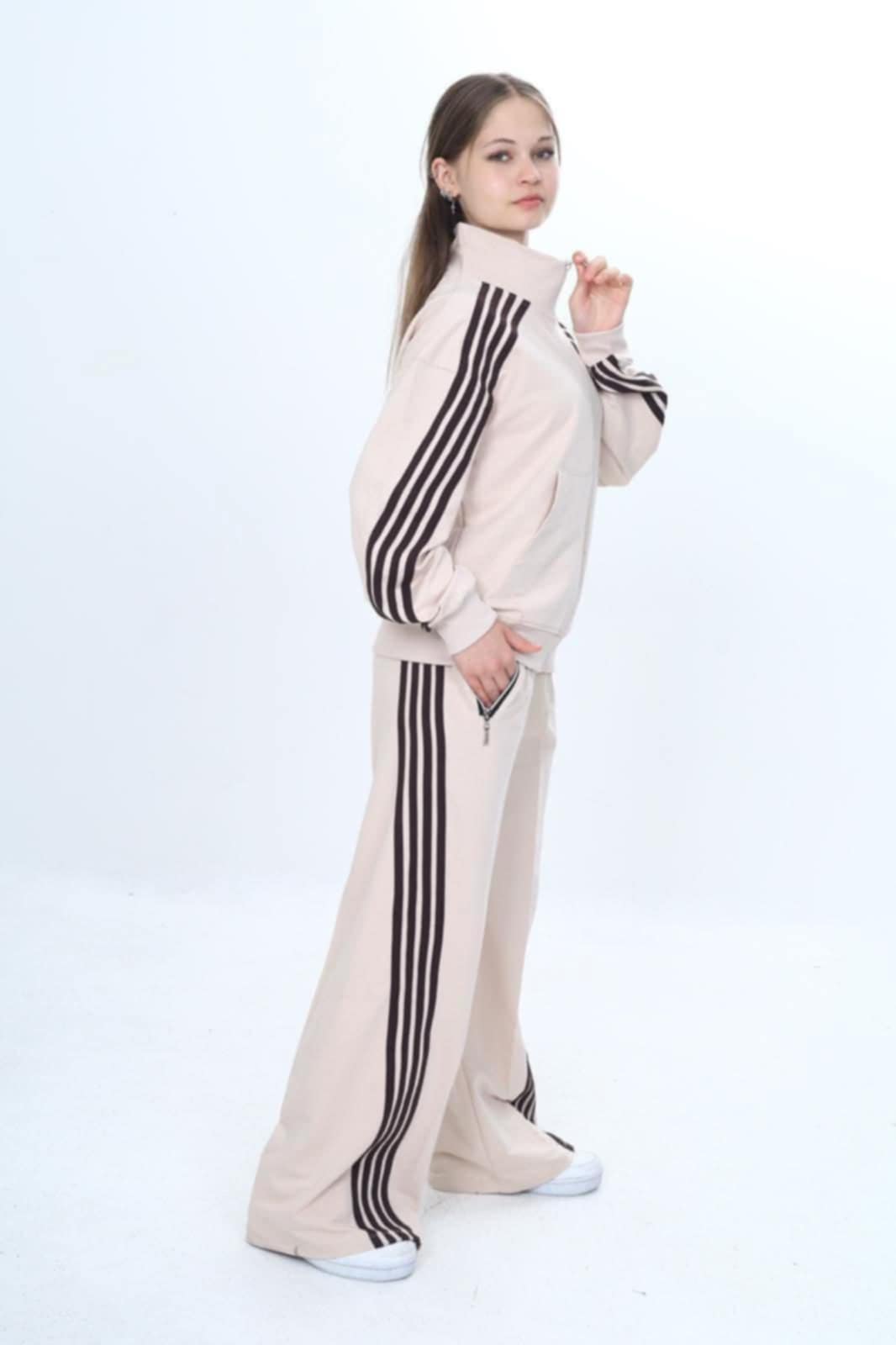 Girls' beige striped tracksuit VizViz 304-23725-1