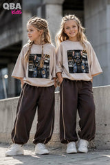 T-shirt z pieskiem ze stoperami dziewczęca beżowa Qba 7111-25826-1